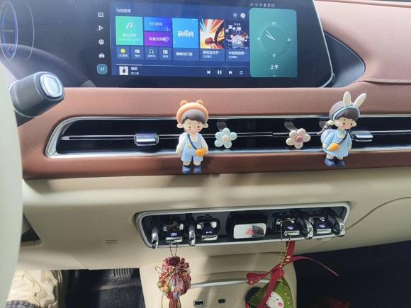 [上海·沪A] 二手欧拉欧拉好猫2023款 401km标准续航 尊荣型 磷酸铁锂