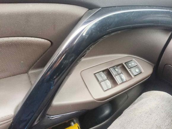 [武汉·鄂A] 二手广汽传祺传祺GS42015款 200T 手动精英版