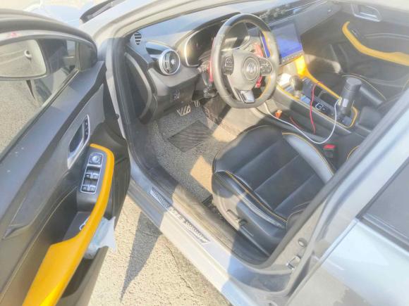 [上海·沪A] 二手名爵名爵6新能源2020款 1.5T 混动Trophy旗舰版