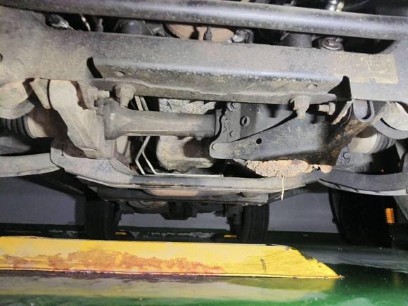 [成都·川G] 二手Jeep自由人2004款 3.7L