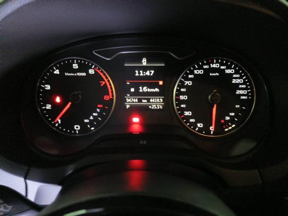 [上海·沪F] 二手奥迪奥迪A32014款 Sportback 40 TFSI S line 舒适型