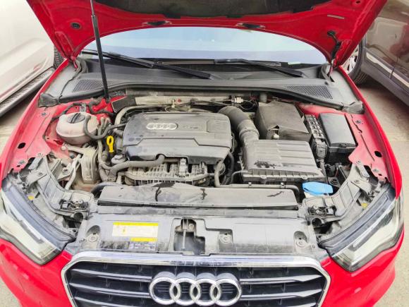 [南京·苏A] 二手奥迪奥迪A32015款 Limousine 45 TFSI S line 豪华型