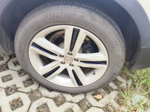 [成都·川A] 二手众泰众泰T7002017款 1.8T 双离合尊享型