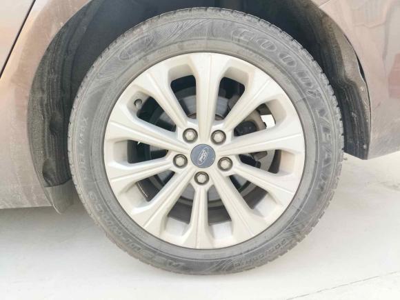 [成都·川A] 二手福特福睿斯2015款 1.5L 自动时尚型