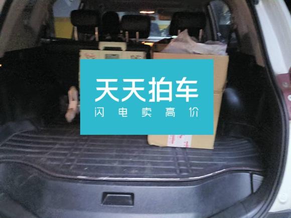 [济南·鲁A] 二手丰田RAV4荣放2015款 2.0L CVT两驱风尚版