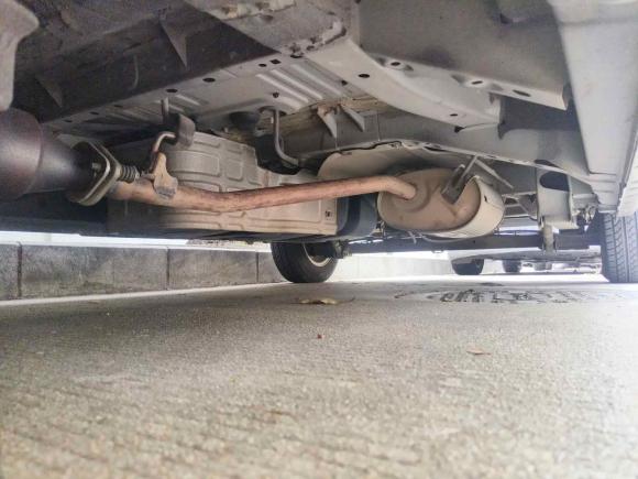 [深圳·粤B] 二手日产日产NV2002011款 1.6L 232座 尊雅型