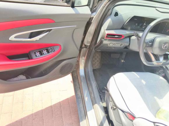 [青岛·鲁B] 二手长安长安UNI-T2020款 1.5T 尊贵型