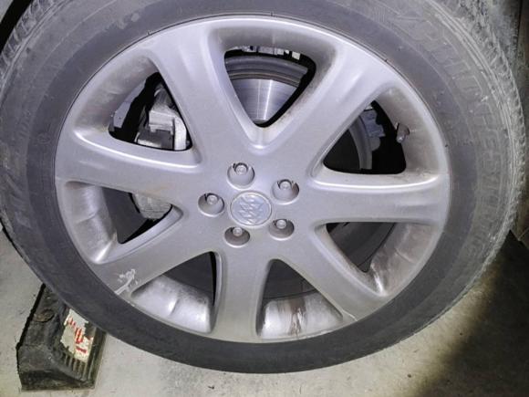 [上海·黑A] 二手别克昂科拉2015款 1.4T 自动两驱都市精英型