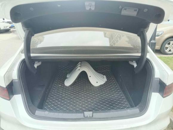 [上海·沪A] 二手比亚迪秦PLUS2021款 DM-i 120KM 尊贵型