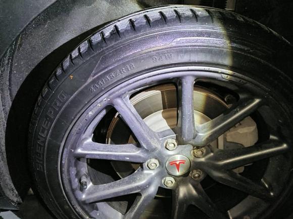 [上海·沪A] 二手特斯拉Model 32020款 改款 长续航后轮驱动版