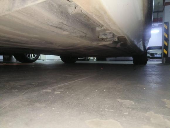 [义乌·浙G] 二手奔驰奔驰E级2018款 E 300 L 运动时尚型