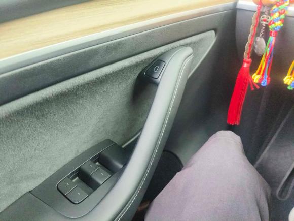 [上海·沪A] 二手特斯拉Model Y2021款 标准续航后驱版