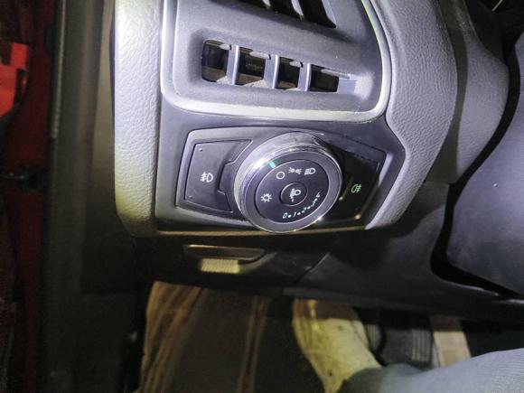 [深圳·粤B] 二手福特福克斯2012款 两厢 1.6L 自动风尚型