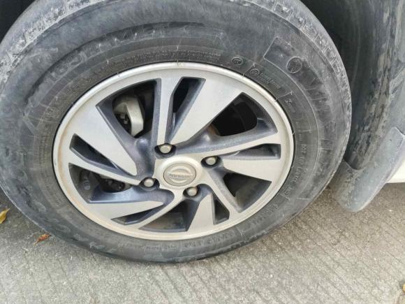 [深圳·粤B] 二手日产日产NV2002018款 1.6L CVT豪华型