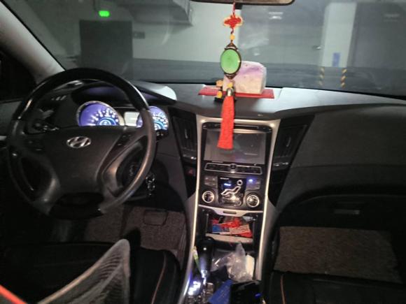 [宁波·浙B] 二手现代索纳塔2011款 2.0L 自动领先版