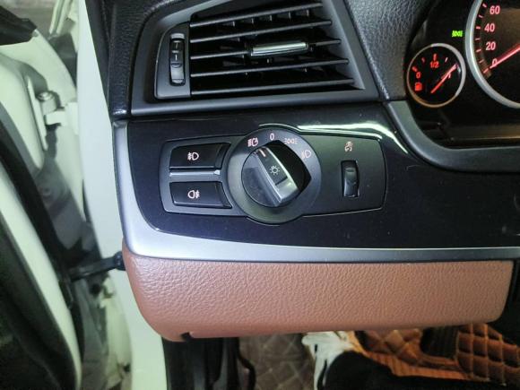 [广州·粤A] 二手宝马宝马5系2017款 520Li 典雅型