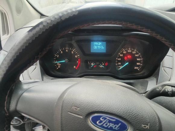 [青岛·鲁B] 二手福特全顺2017款 2.0T汽油自动多功能商用车短轴低顶国V