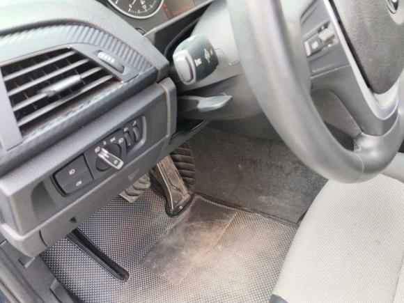 [成都·川A] 二手宝马宝马1系2015款 118i 领先型