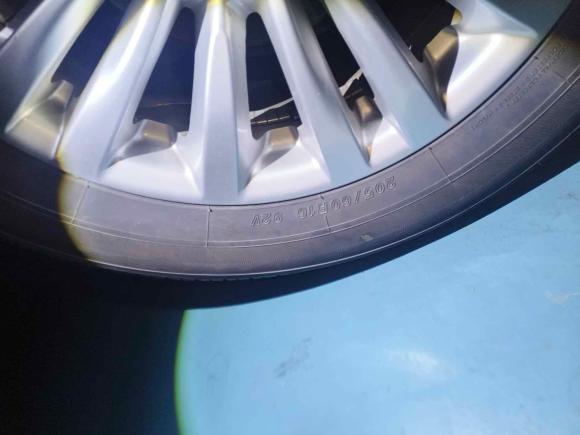 [杭州·浙A] 二手荣威荣威Ei52018款 互联网豪华版