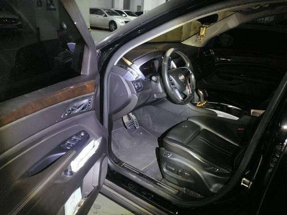 [常州·苏D] 二手凯迪拉克凯迪拉克SRX2013款 3.0L 精英型