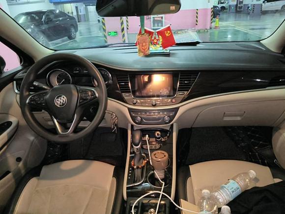 [无锡·苏B] 二手别克威朗2018款 三厢 15S 自动领先型