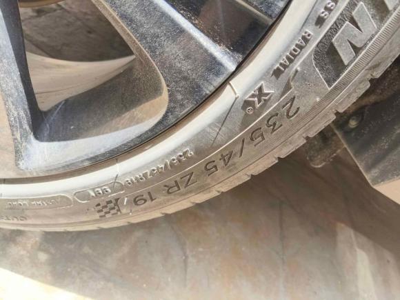 [南通·苏F] 二手荣威荣威RX52020款 PLUS 300TGI 自动Ali国潮旗舰版