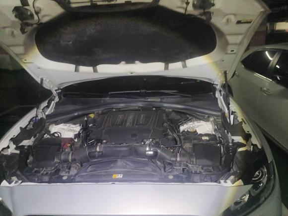 [深圳·粤B] 二手捷豹捷豹F-PACE2016款 3.0 SC 四驱R-Sport运动版