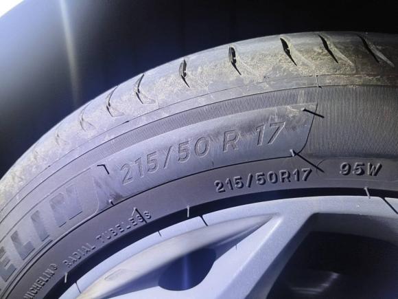 [成都·川A] 二手福特福克斯2012款 两厢 2.0L 自动豪华运动型