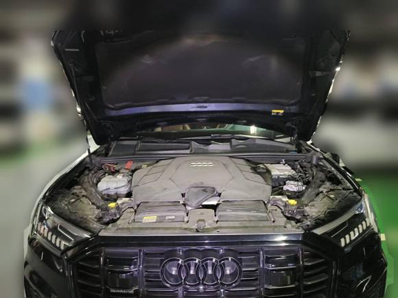 [深圳·粤B] 二手奥迪奥迪Q72021款 55 TFSI quattro S line运动型