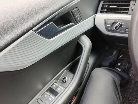 [杭州·浙A] 二手奥迪奥迪A4L2017款 40 TFSI 时尚型