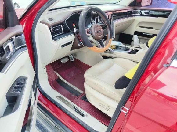 [南昌·赣A] 二手众泰众泰T7002017款 1.8T 双离合尊贵型