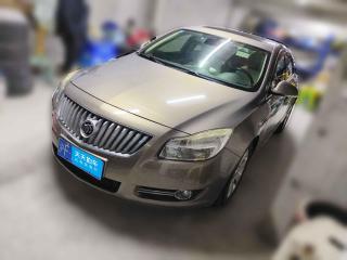 别克君威2012款 2.0L 豪华版