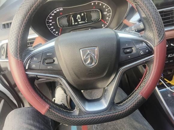 [武汉·鄂A] 二手宝骏宝骏5102017款 1.5L 自动豪华型