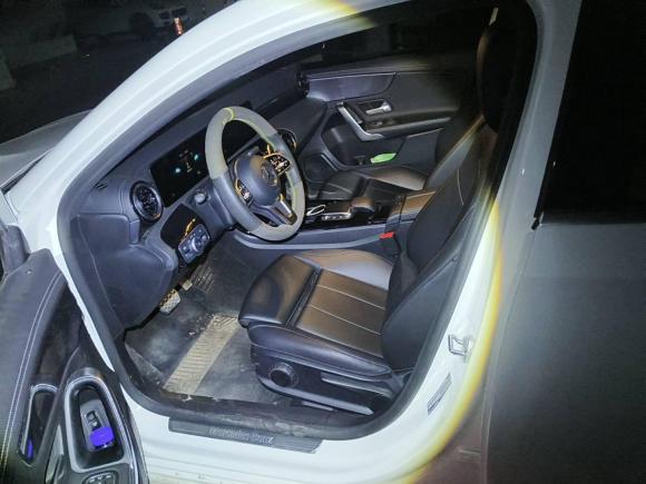 [成都·川B] 二手奔驰奔驰A级2021款 A 200 L 运动轿车动感型