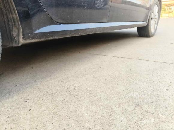 [上海·鲁Q] 二手大众朗逸2013款 改款经典 1.6L 手动舒适版