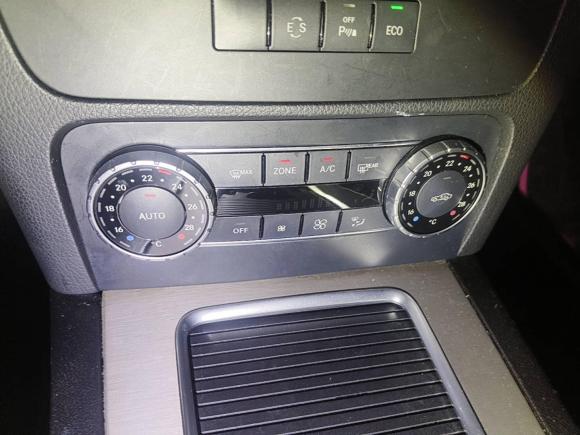 [广州·粤A] 二手奔驰奔驰GLK级2014款 GLK 260 4MATIC 动感型