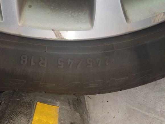 [上海·沪G] 二手宝马宝马5系2014款 525Li 豪华设计套装