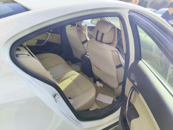 [上海·苏F] 二手别克君威2012款 2.0L 舒适版