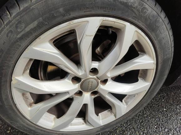 [深圳·粤B] 二手奥迪奥迪A6L2018款 30周年年型 35 TFSI 时尚型