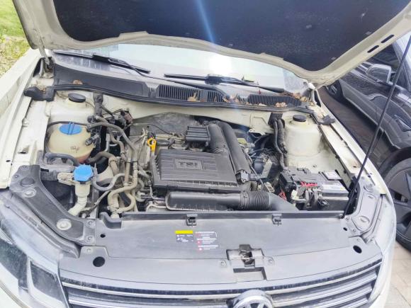 [上海·苏E] 二手大众朗行2017款 180TSI DSG舒适版