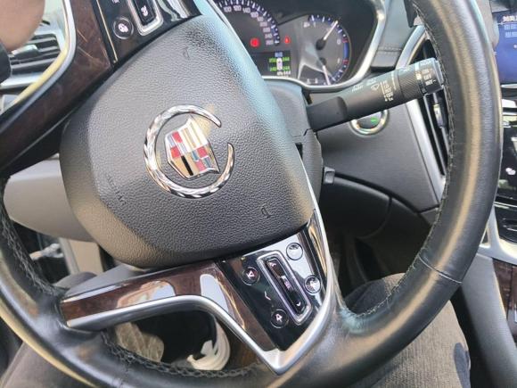 [上海·苏U] 二手凯迪拉克凯迪拉克SRX2014款 3.0L 领先型