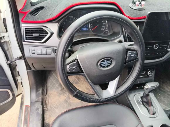 [青岛·鲁B] 二手一汽森雅R72017款 1.6L 自动尊贵型