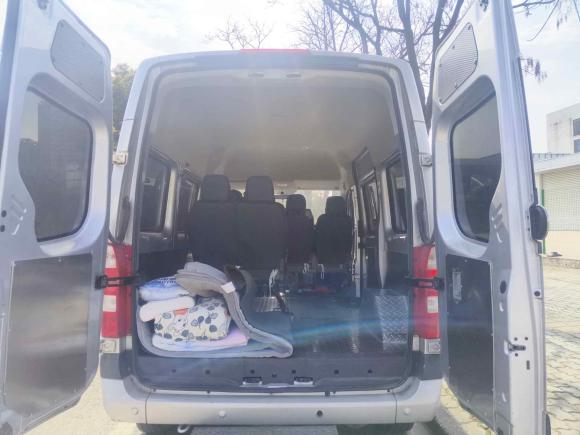 [宁波·浙B] 二手福田图雅诺2021款 2.0T手动通途短轴中顶5/6座4F20TC3