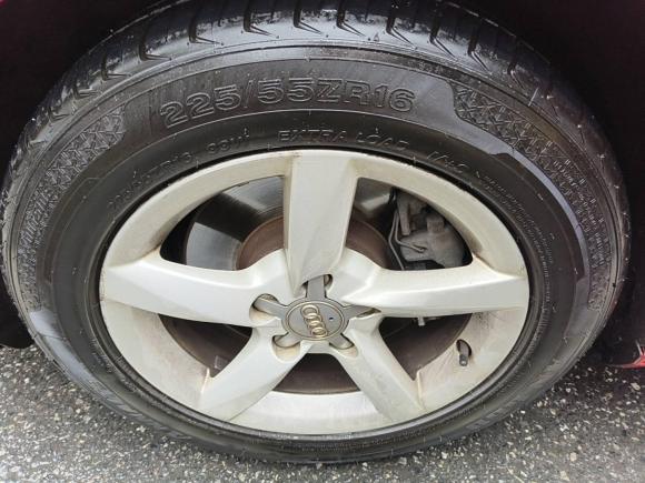 [南京·苏A] 二手奥迪奥迪A4L2009款 2.0 TFSI 舒适型