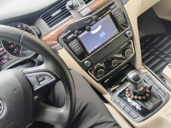 [上海·沪A] 二手斯柯达速派2013款 1.8TSI 自动名仕版