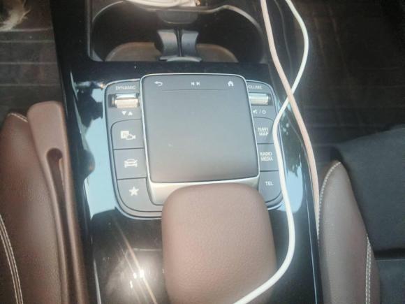 [深圳·粤B] 二手奔驰奔驰A级2020款 改款 A 200 L 运动轿车动感型