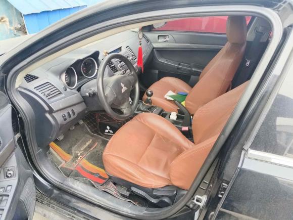 [无锡·苏B] 二手三菱翼神2013款 时尚版 1.8L 手动舒适型