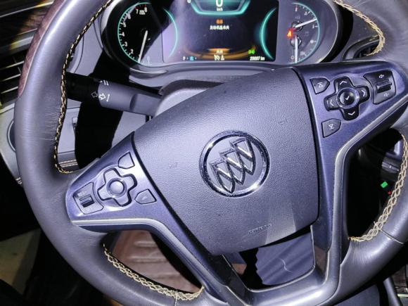 [上海·苏J] 二手别克君越2013款 2.4L SIDI豪华舒适型