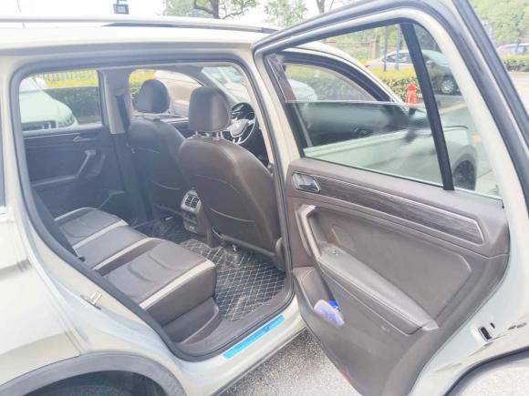 [上海·沪C] 二手大众途观L2017款 330TSI 自动两驱豪华版