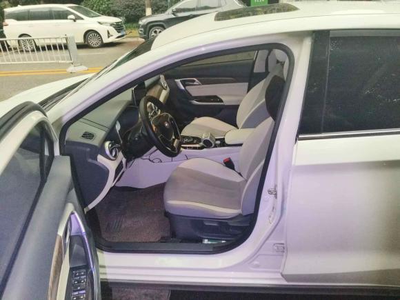 [成都·川A] 二手北京汽车北京EU52018款 R500 智风版